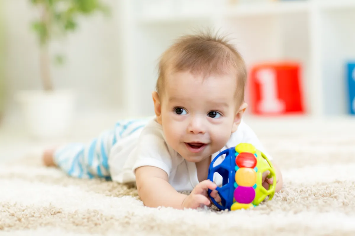 I migliori seggiolini auto evolutivi per accompagnare la crescita del bambino.