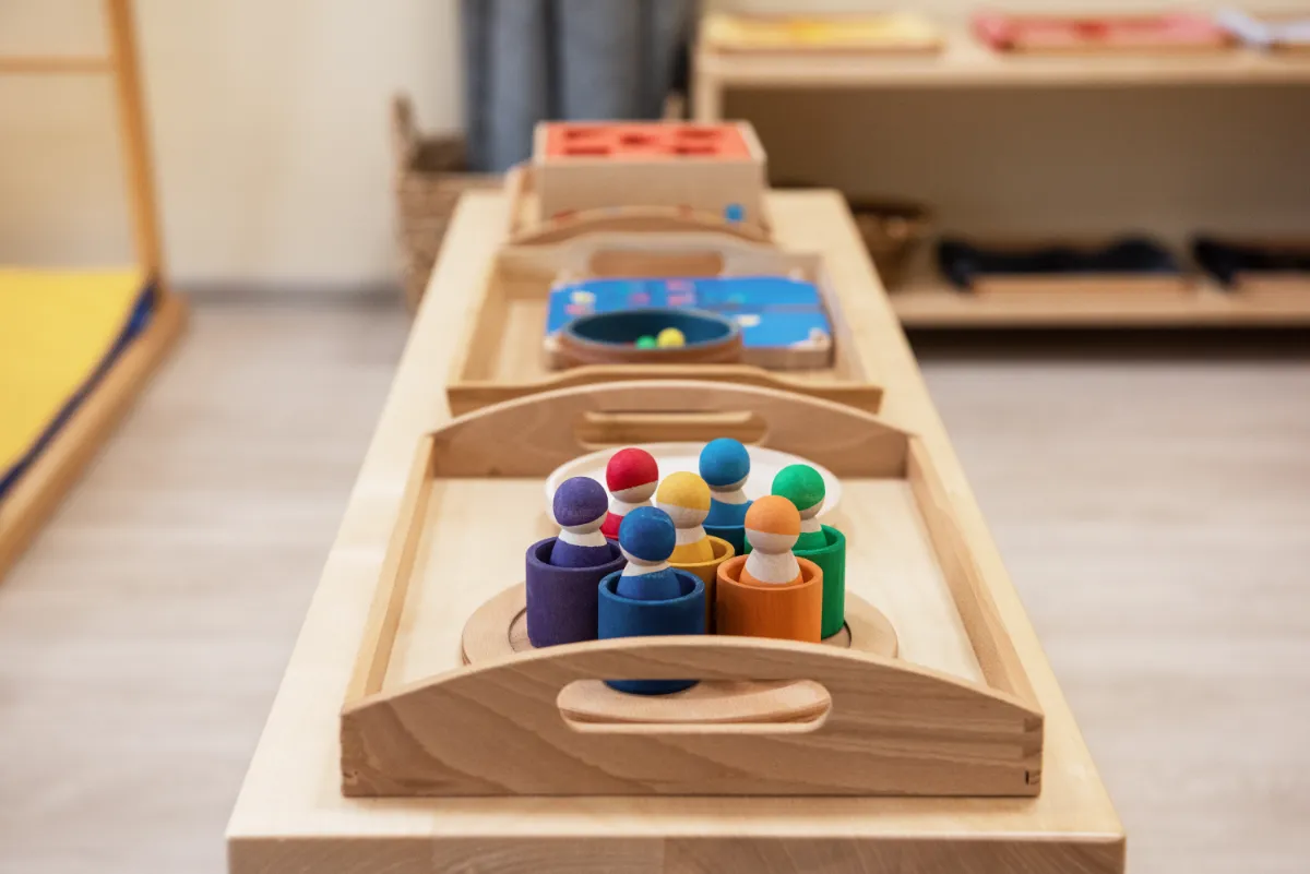 Creare una stanza Montessori: principi e ispirazioni.