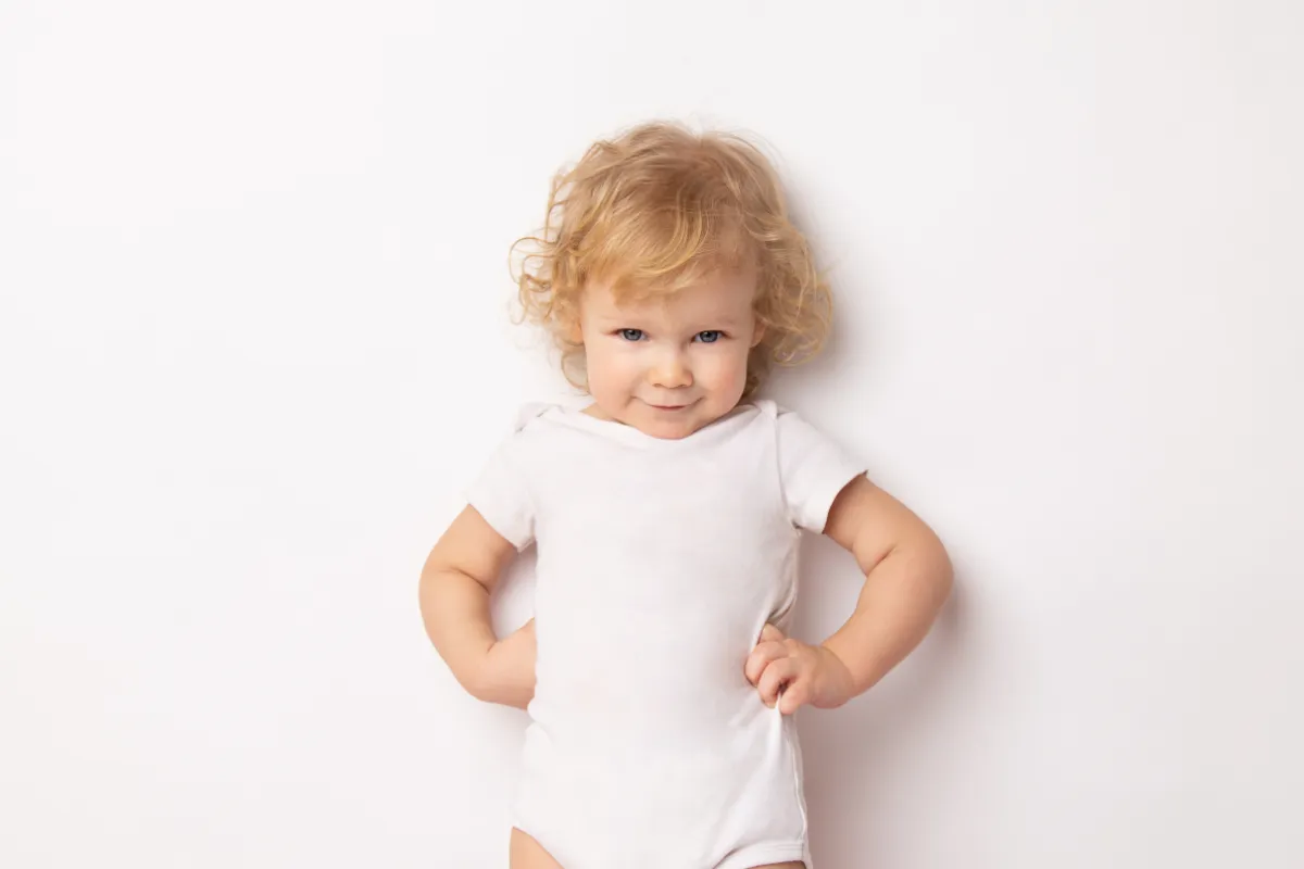 Come scegliere la giusta taglia di vestiti per il tuo bambino.