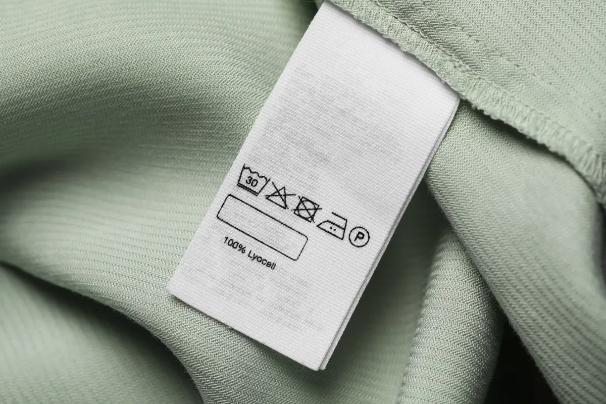 L'importanza delle etichette sui vestiti per bambini.