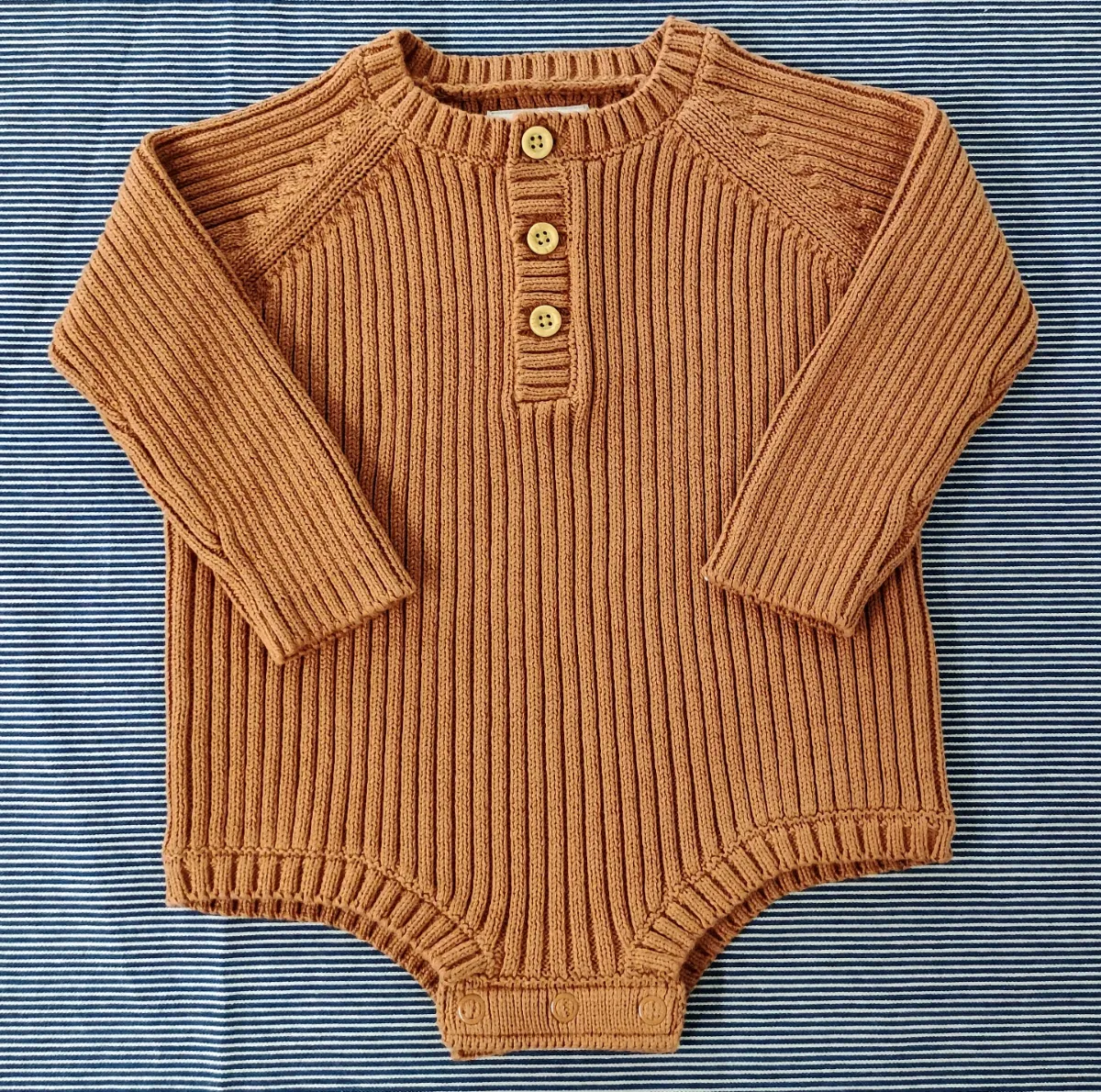 "Moda unisex per bambini: vantaggi e svantaggi."