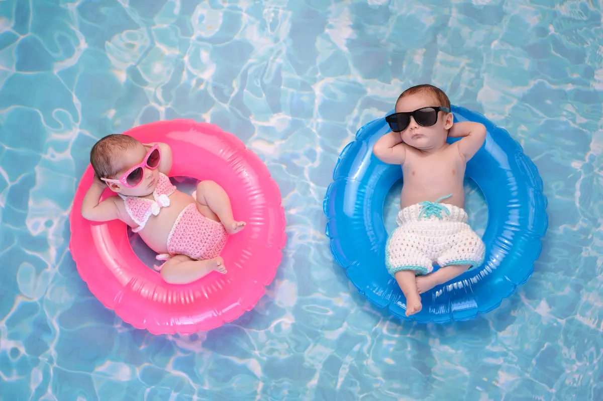Come stilizzare gli abiti per bambini per le sessioni fotografiche.